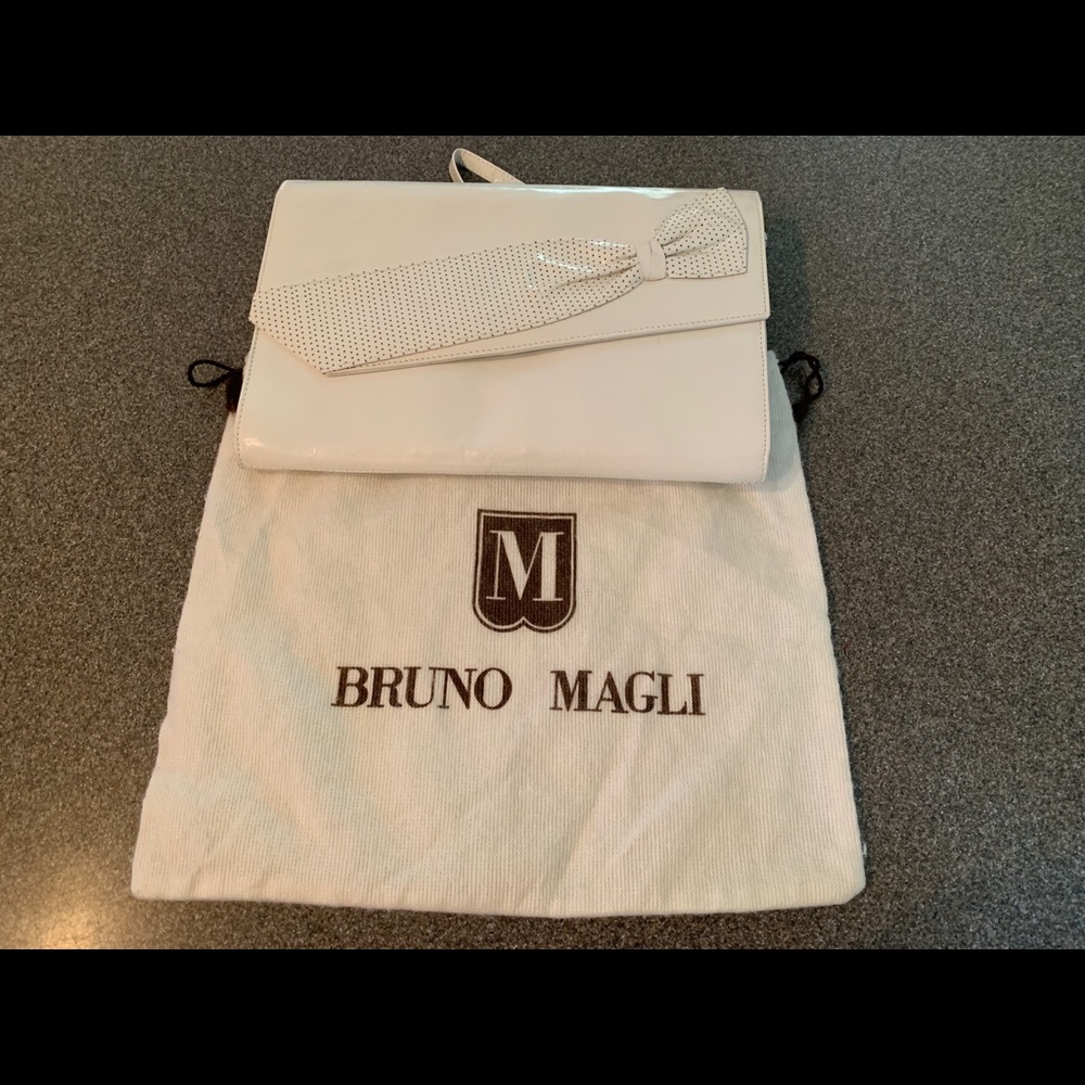 White leather Bruno Magli clutch